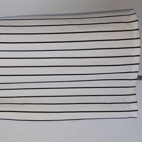 Lush Striped Dress - Picture 4 of 11